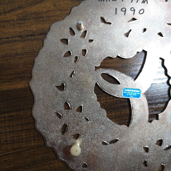 Vintage Holiday Wreath Trivet Silver plate Enamel By Wm. A. Rogers 1986 Japan - Picture 13 of 16